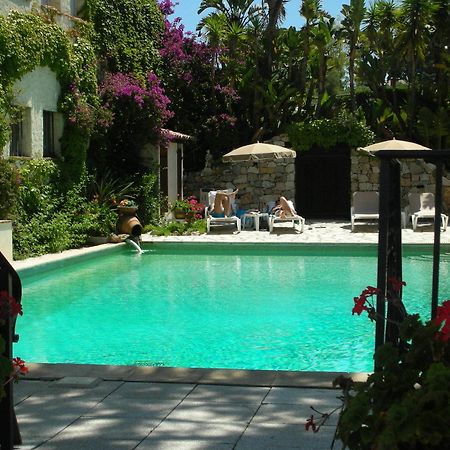 Castel Garoupe Hotel Antibes Bagian luar foto