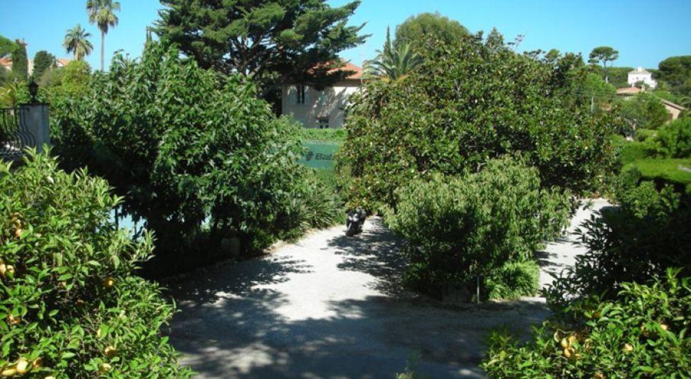 Castel Garoupe Hotel Antibes Bagian luar foto